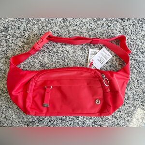 ♥️💖 Lululemon On the Beat Belt Bag Crossbody Fanny Pack 4.5 L Red NWT
